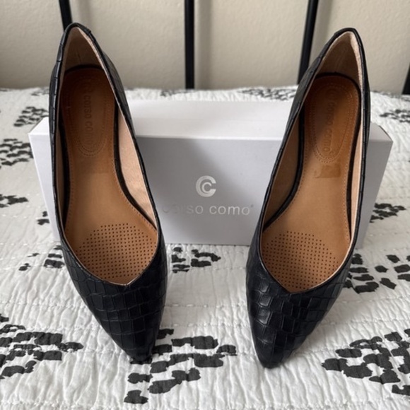 Corso Como Black Flats - Picture 2 of 4